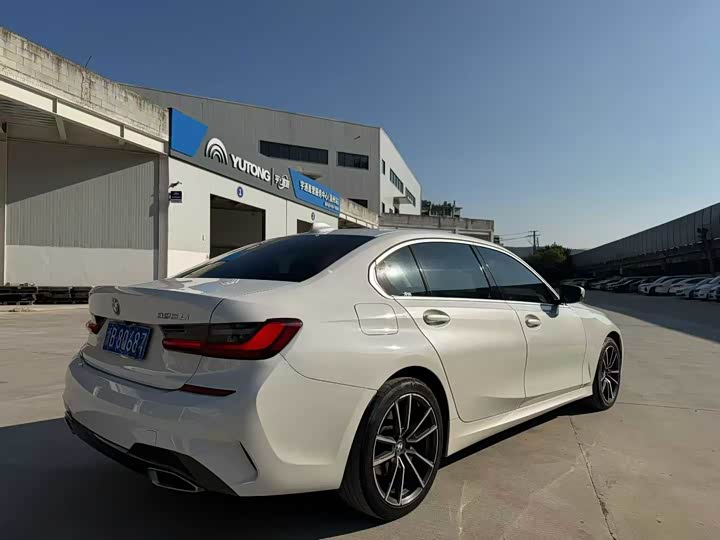 Фото 9 - BMW 3 Series