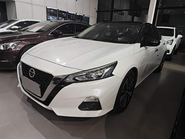 Фото 2 - Nissan Teana