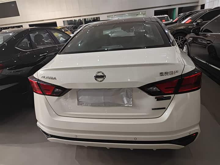 Фото 6 - Nissan Teana