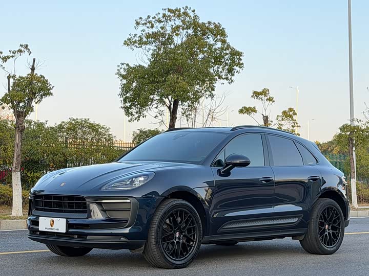 Фото 1 - Porsche Macan