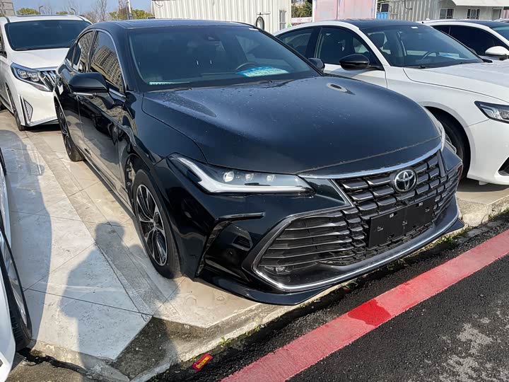 Фото 3 - Toyota Avalon