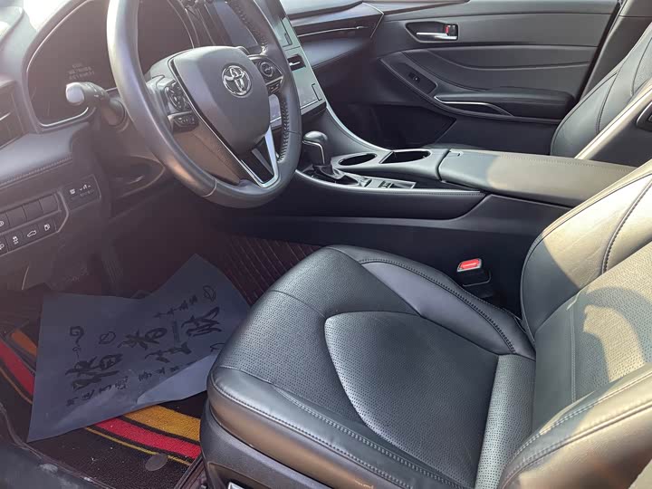 Фото 5 - Toyota Avalon