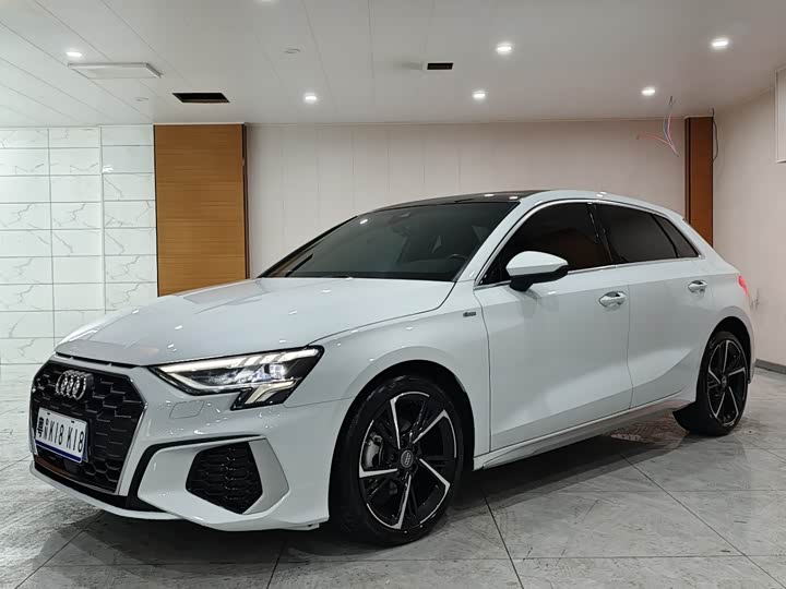 Фото 1 - Audi A3