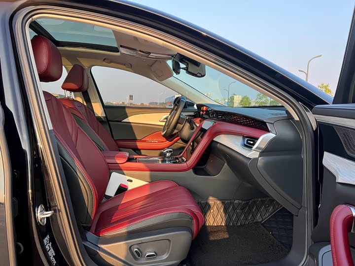 Фото 9 - Hongqi H5