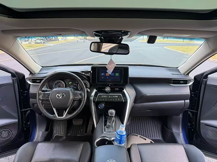 Фото 6 - Toyota Harrier