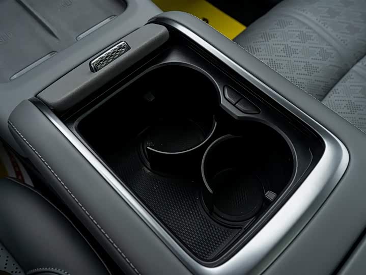 Фото 5 - Zeekr 7X