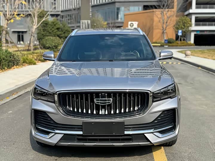 Фото 2 - Geely Monjaro