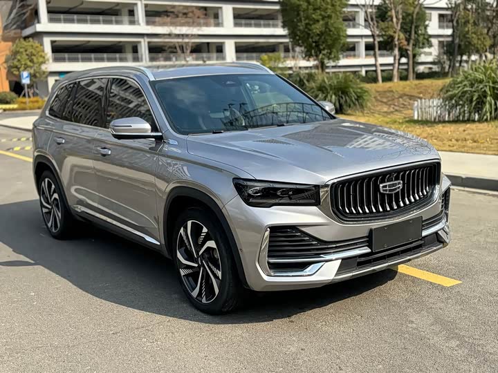 Фото 3 - Geely Monjaro