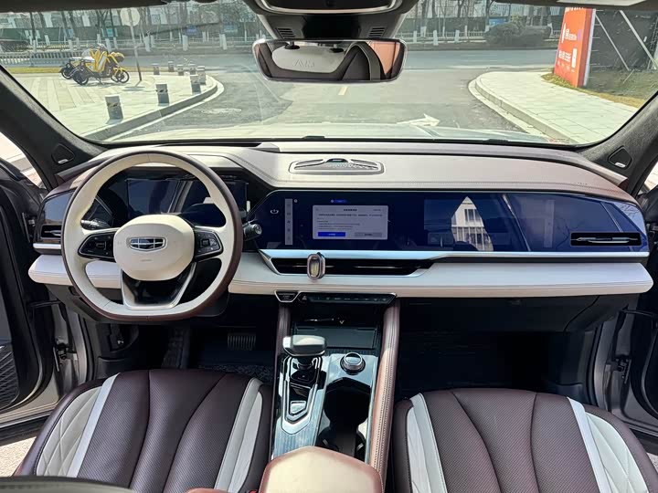 Фото 4 - Geely Monjaro