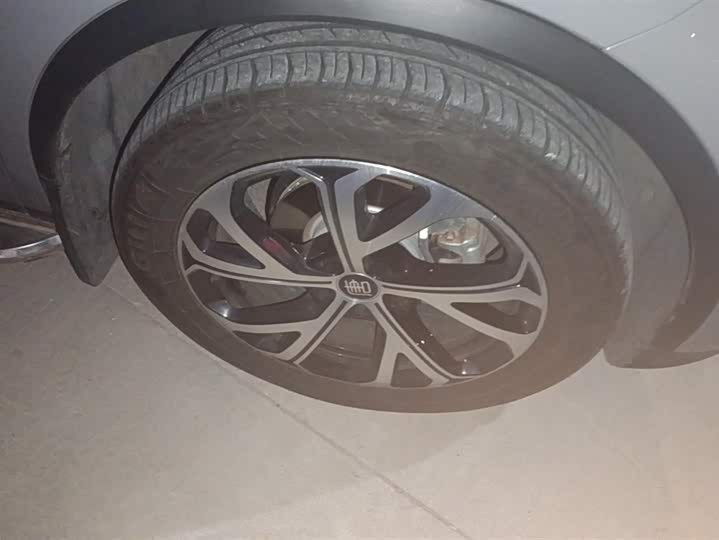 Фото 6 - BYD Tang Hybrid/EV