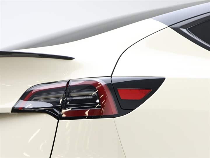 Фото 7 - Tesla Model Y