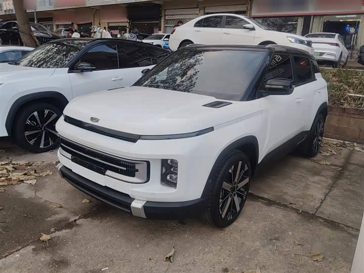 Фото 2 - Geely Icon