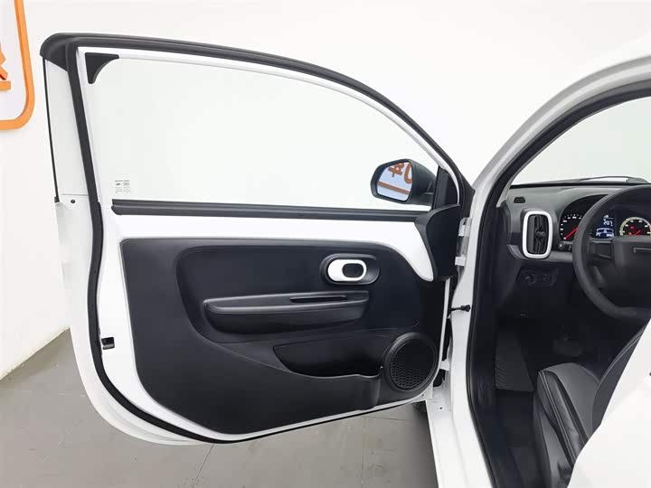 Фото 8 - Roewe Clever