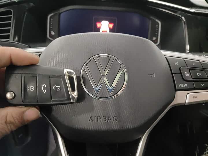 Фото 9 - Volkswagen Tayron GTE Hybrid