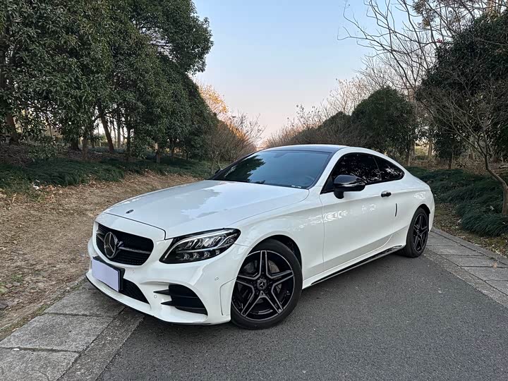 Фото 1 - Mercedes-Benz C-Class