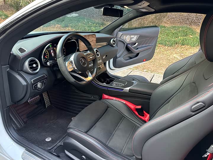 Фото 8 - Mercedes-Benz C-Class