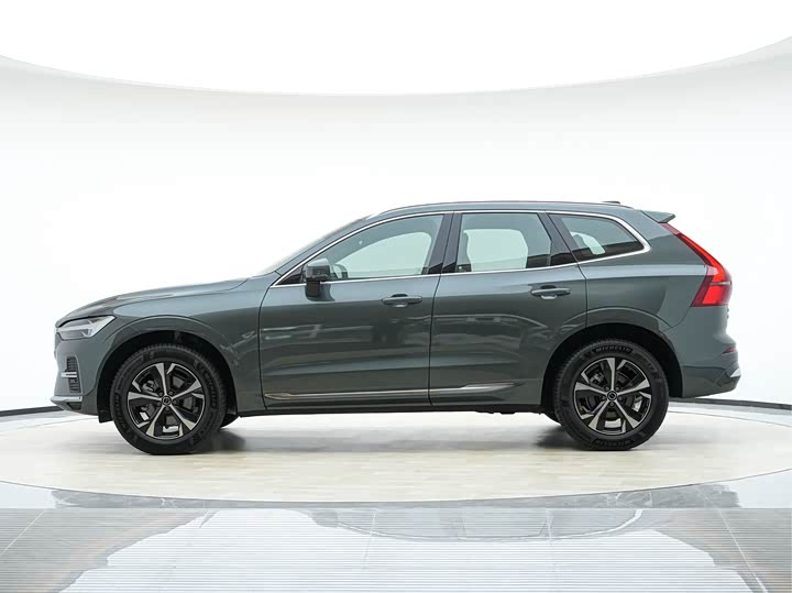 Фото 4 - Volvo XC60