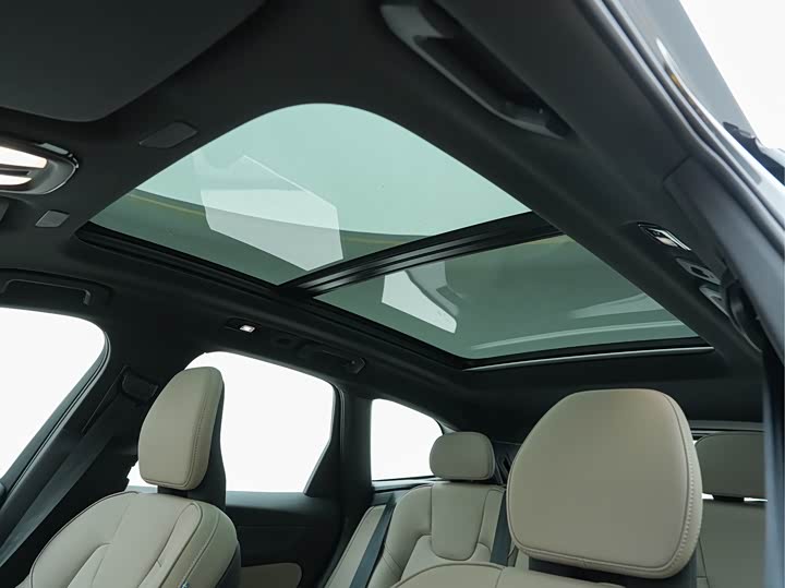 Фото 5 - Volvo XC60