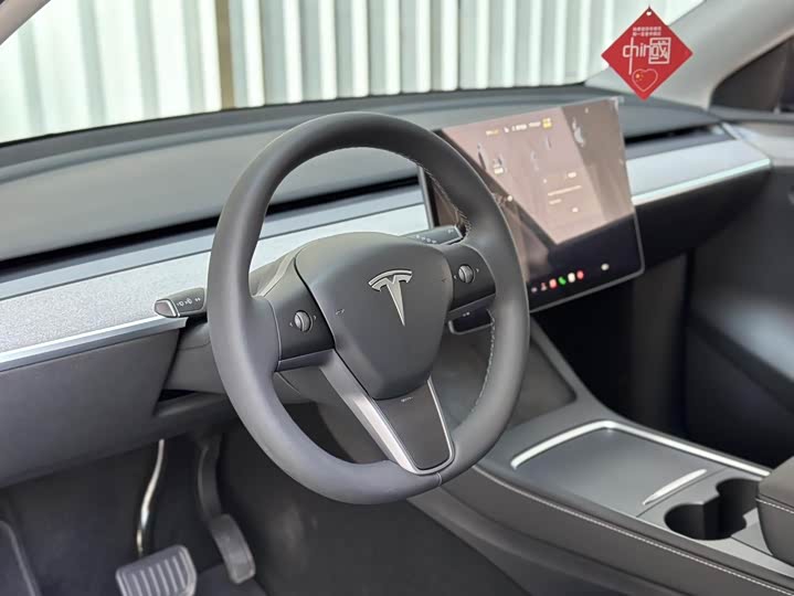 Фото 8 - Tesla Model Y