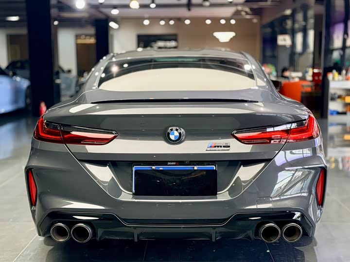 Фото 4 - BMW M8