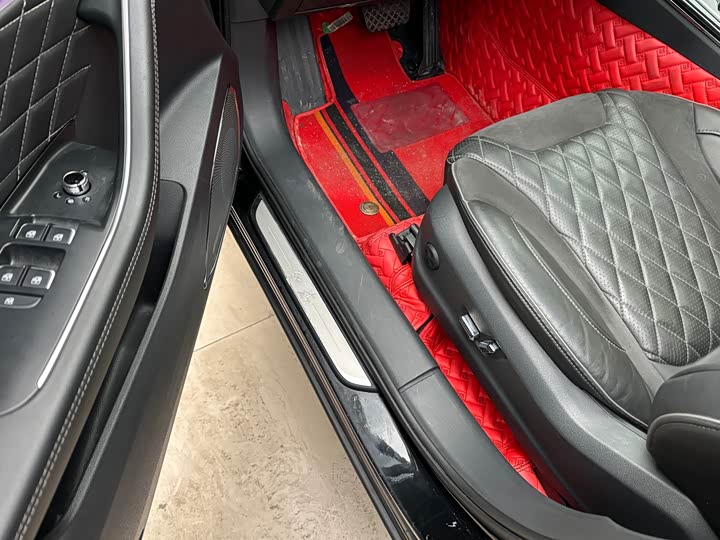 Фото 8 - Hongqi HS5