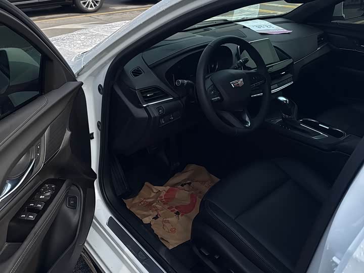 Фото 4 - Cadillac CT4