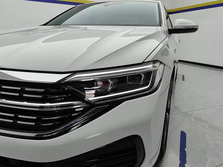 Фото 5 - Volkswagen Sagitar L