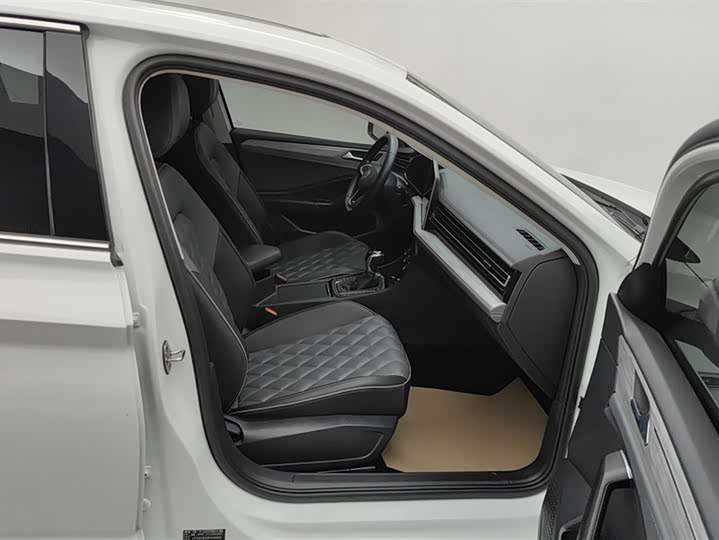 Фото 8 - Volkswagen Sagitar L