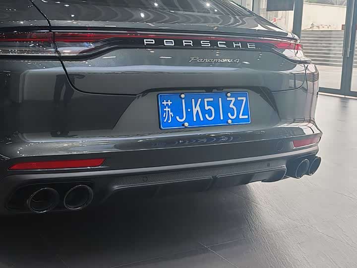 Фото 4 - Porsche Panamera