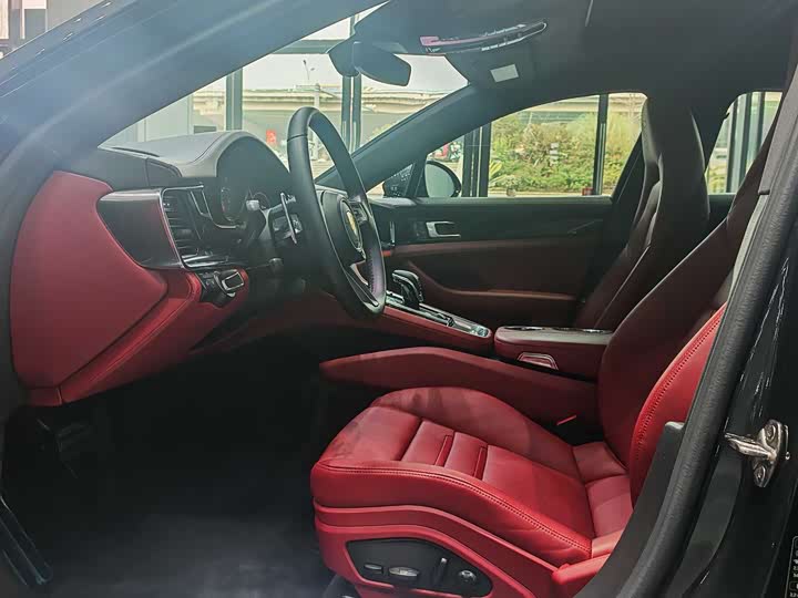 Фото 7 - Porsche Panamera