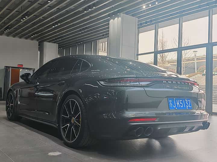 Фото 9 - Porsche Panamera