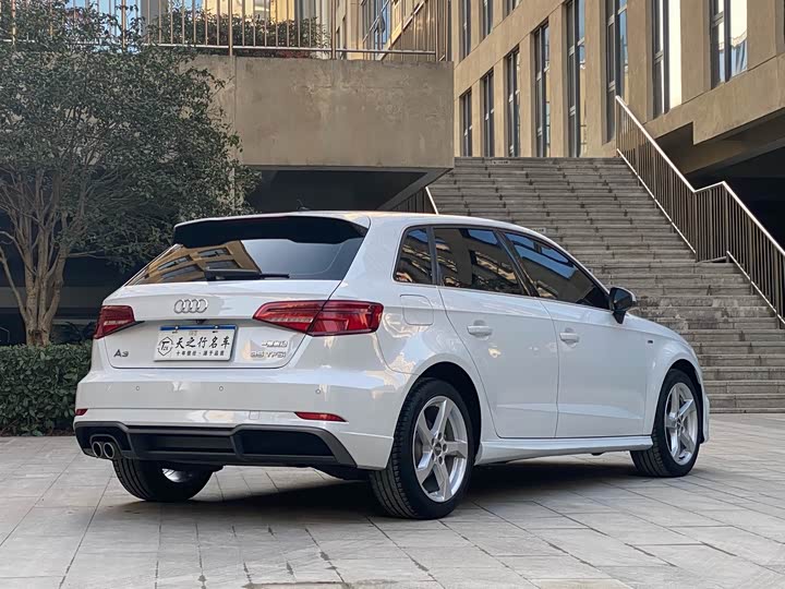 Фото 3 - Audi A3