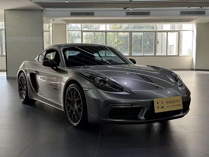 Фото 2 - Porsche 718