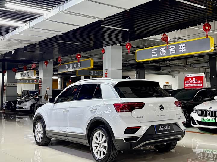 Фото 6 - Volkswagen T-Roc