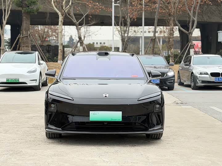 Фото 2 - Nio ET5T