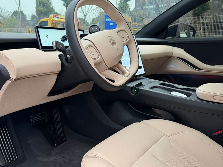 Фото 4 - Nio ET5T