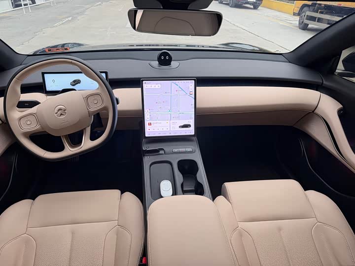 Фото 8 - Nio ET5T