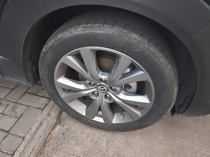 Фото 6 - Mazda CX-30