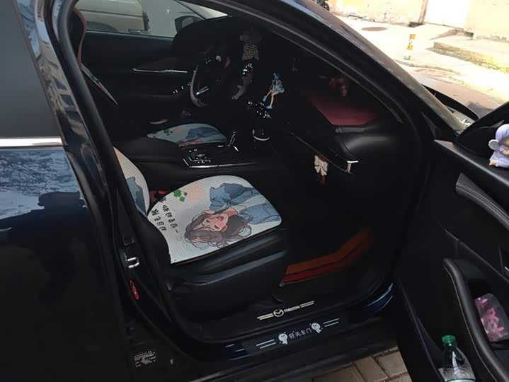 Фото 8 - Mazda CX-30