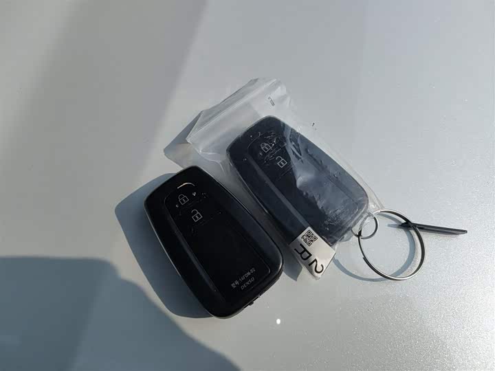 Фото 9 - Toyota RAV4