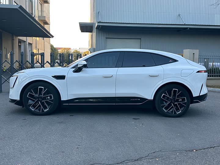 Фото 4 - Avatr 11