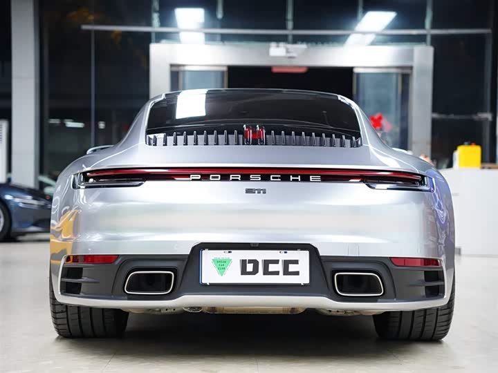 Фото 8 - Porsche 911