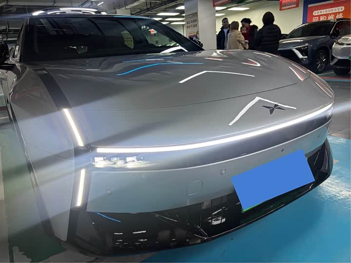 Фото 1 - XPeng P7