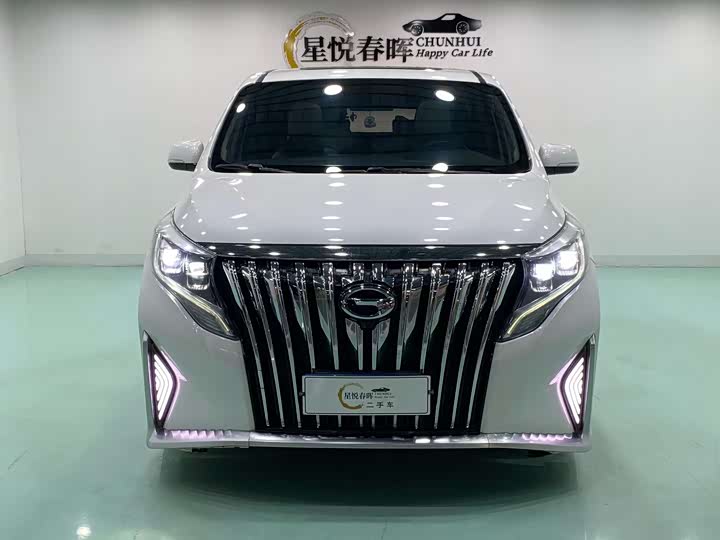 Фото 2 - GAC Trumpchi M8
