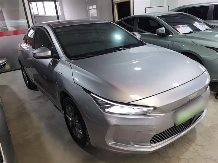 Фото 4 - Geely Geometry A