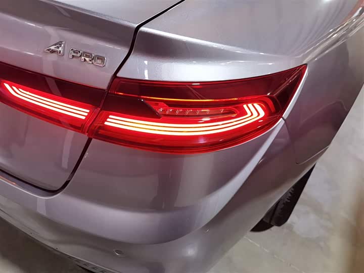 Фото 8 - Geely Geometry A