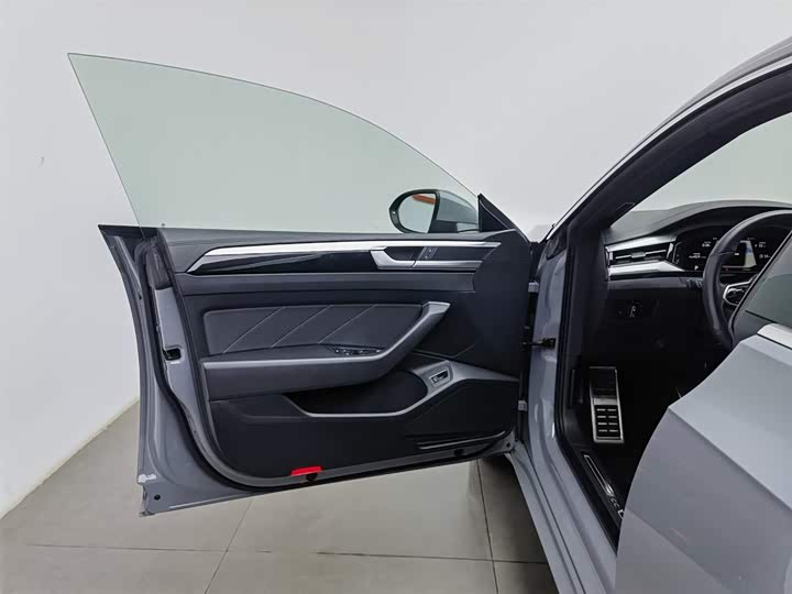 Фото 8 - Volkswagen CC