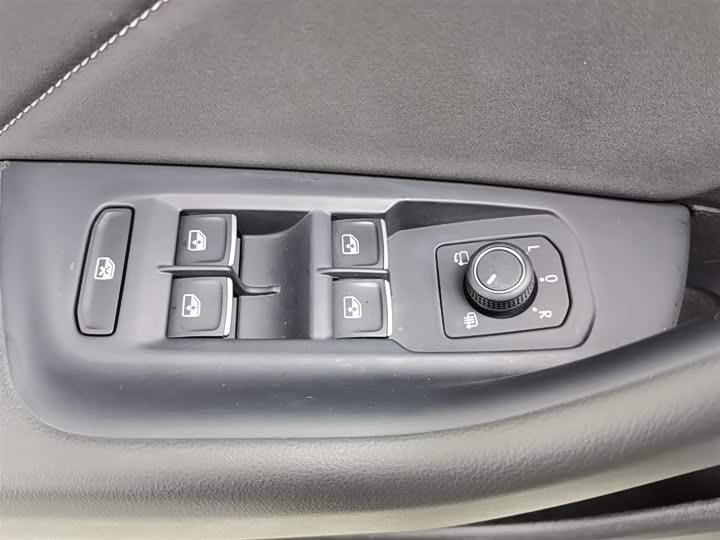 Фото 9 - Volkswagen CC