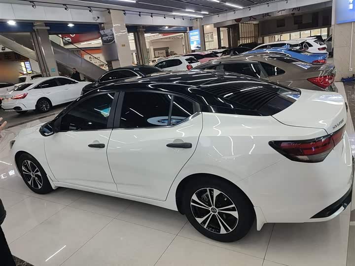 Фото 5 - Nissan Sylphy