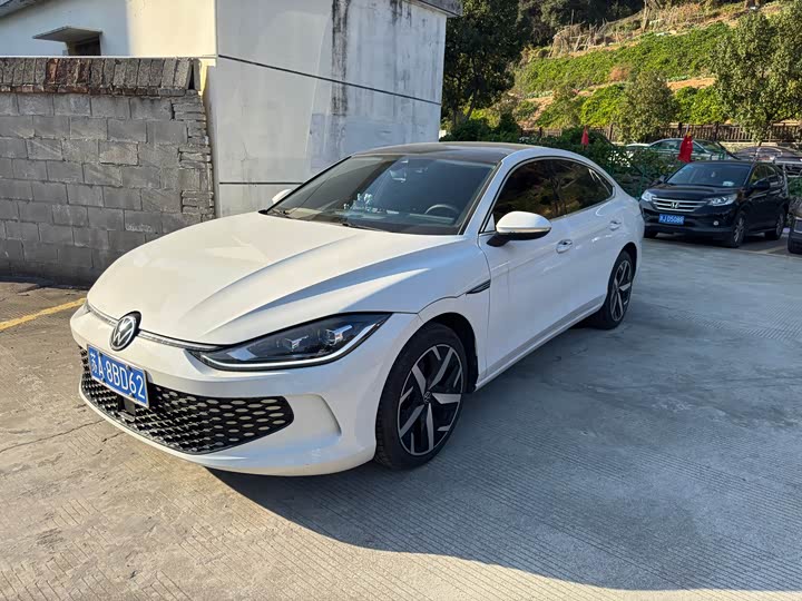 Фото 1 - Volkswagen Lamando L